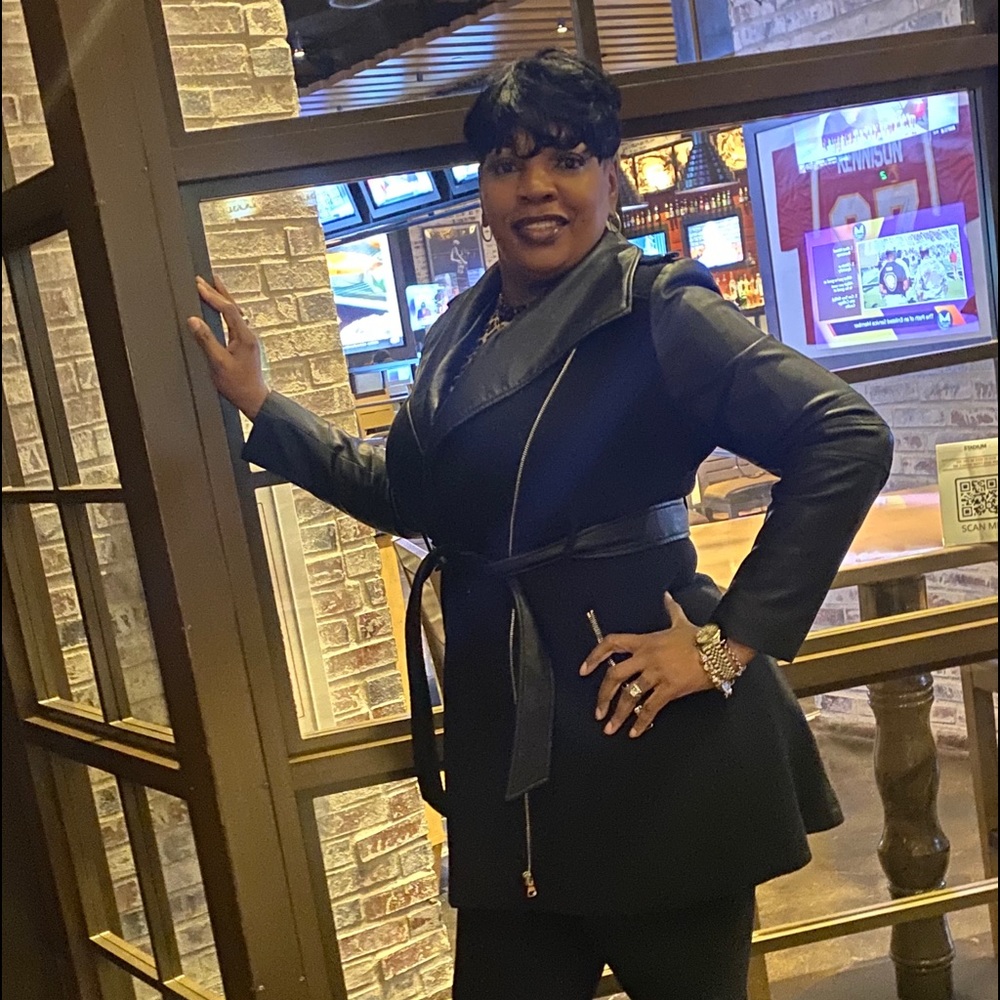 Meet your Posher, Mistermisses